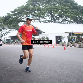 Runner Photo 8572571