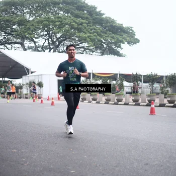 Runner Photo 8572576