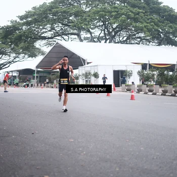 Runner Photo 8572592