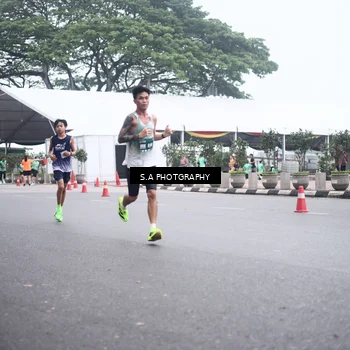 Runner Photo 8572593