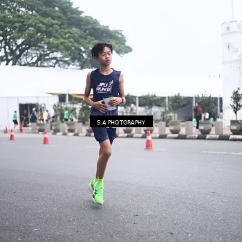 Runner Photo 8572611