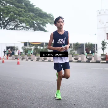 Runner Photo 8572615
