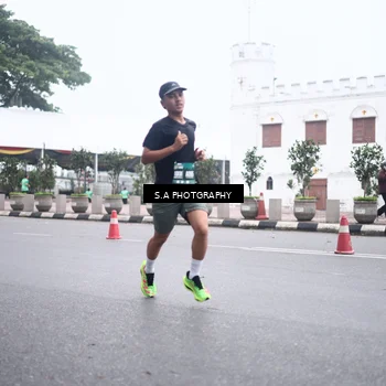 Runner Photo 8572616