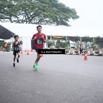 Runner Photo 8572641