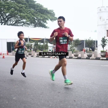 Runner Photo 8572644