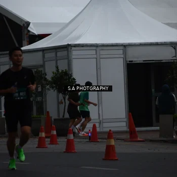 Runner Photo 8572652