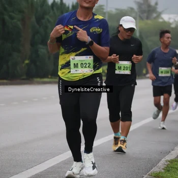 Runner Photo 8572654