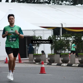Runner Photo 8572661