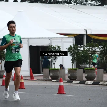 Runner Photo 8572663