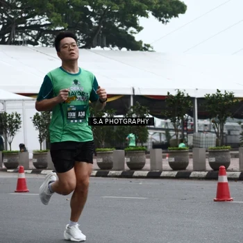 Runner Photo 8572671