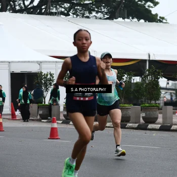 Runner Photo 8572681