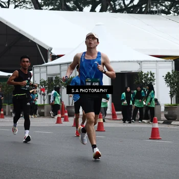 Runner Photo 8572703