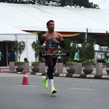Runner Photo 8572712