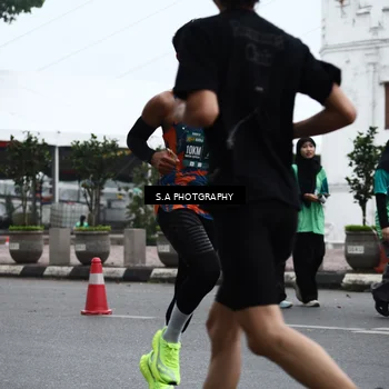 Runner Photo 8572714