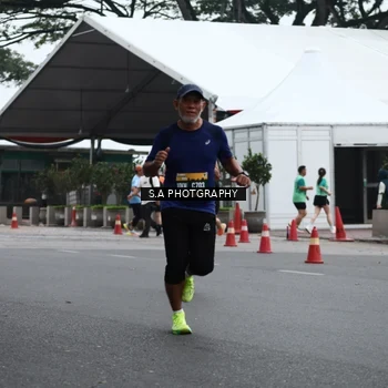 Runner Photo 8572729