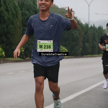Runner Photo 8572750
