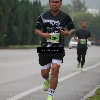 Runner Photo 8572798