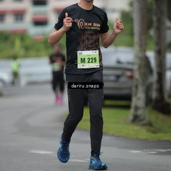 Runner Photo 8572802