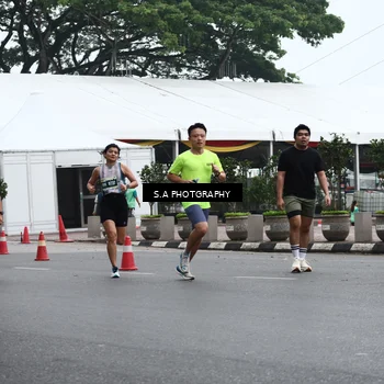 Runner Photo 8572825