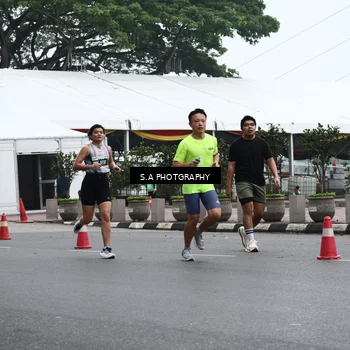 Runner Photo 8572827