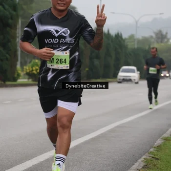 Runner Photo 8572831