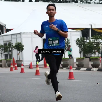 Runner Photo 8572834