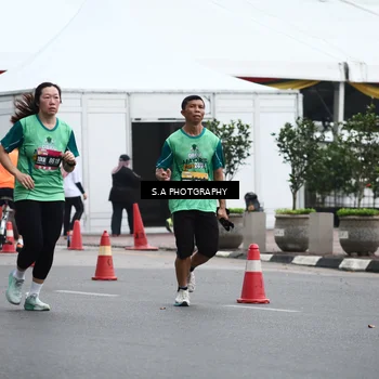 Runner Photo 8572845