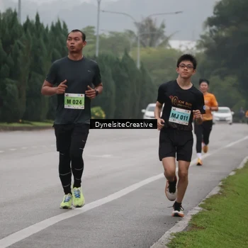 Runner Photo 8572858