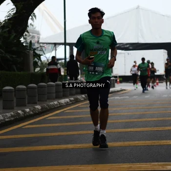 Runner Photo 8572860
