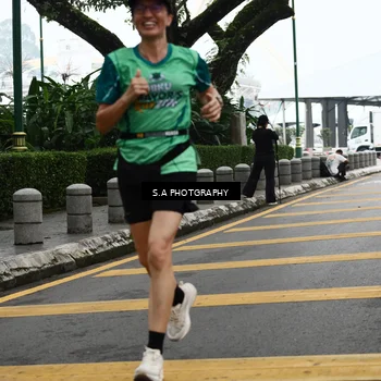 Runner Photo 8572875