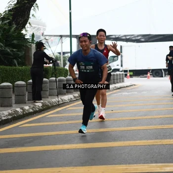 Runner Photo 8572885