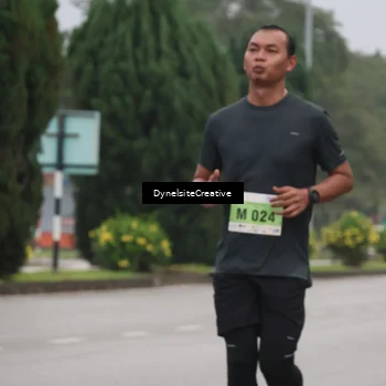 Runner Photo 8572893