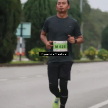 Runner Photo 8572899