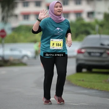 Runner Photo 8572916
