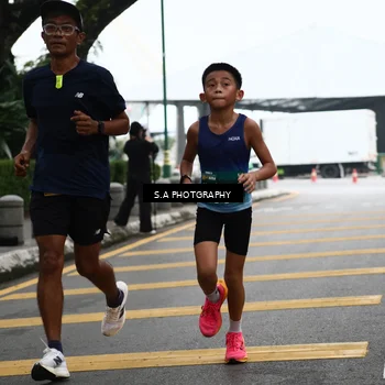 Runner Photo 8572929