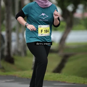 Runner Photo 8572937