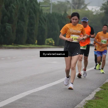 Runner Photo 8572940