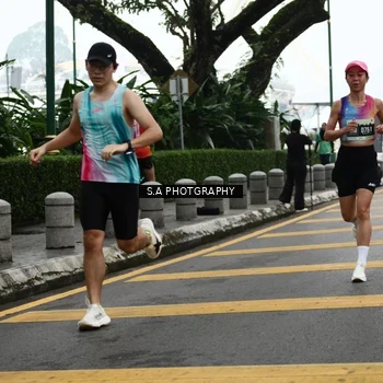 Runner Photo 8572944