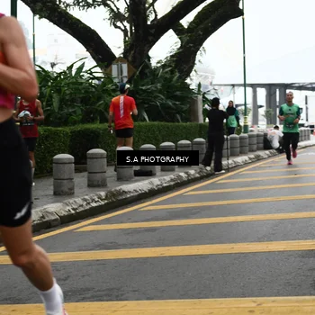 Runner Photo 8572947