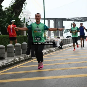 Runner Photo 8572955