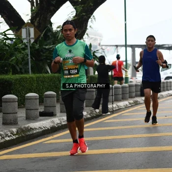 Runner Photo 8572969