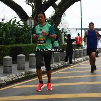Runner Photo 8572972