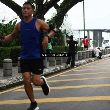 Runner Photo 8572979