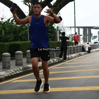 Runner Photo 8572981