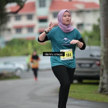 Runner Photo 8573000