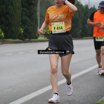 Runner Photo 8573001