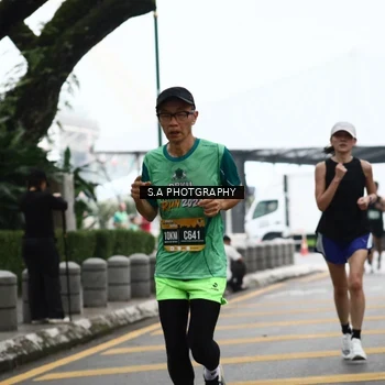 Runner Photo 8573011