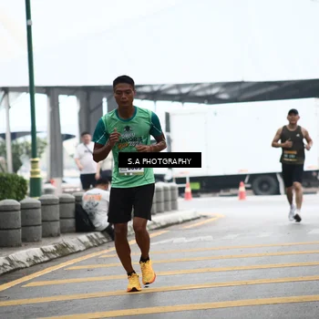 Runner Photo 8573043