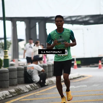 Runner Photo 8573044