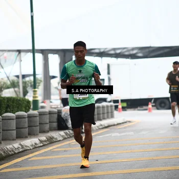 Runner Photo 8573047